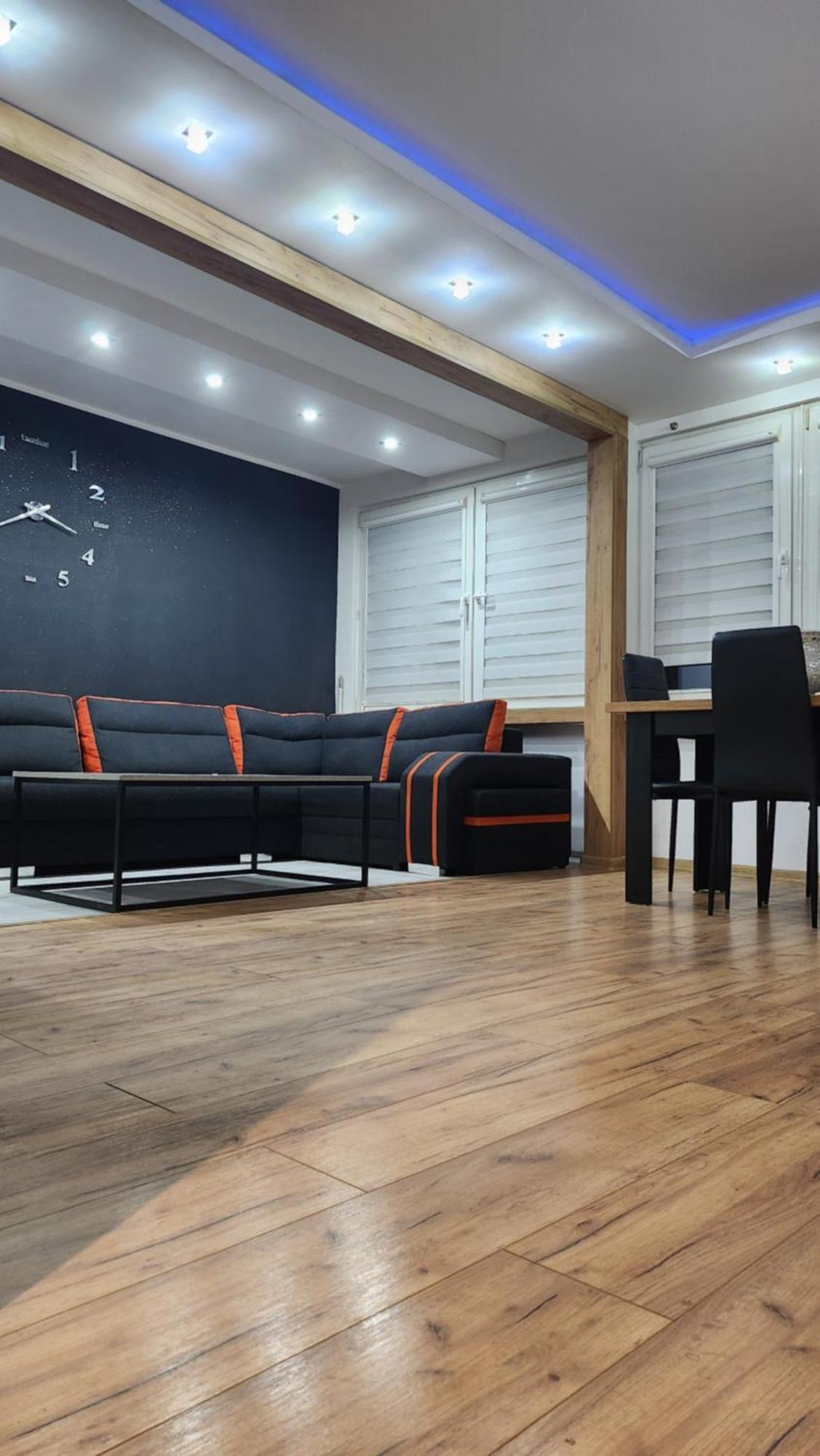 Ekskluzywny W Centrum Z Klimatyzacja I Balkonem Apartment